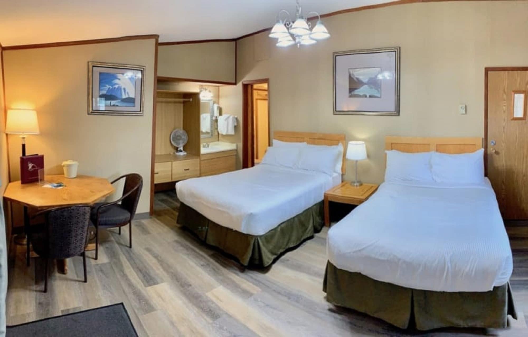Sunwapta Falls Rocky Mountain Lodge ジャスパー エクステリア 写真