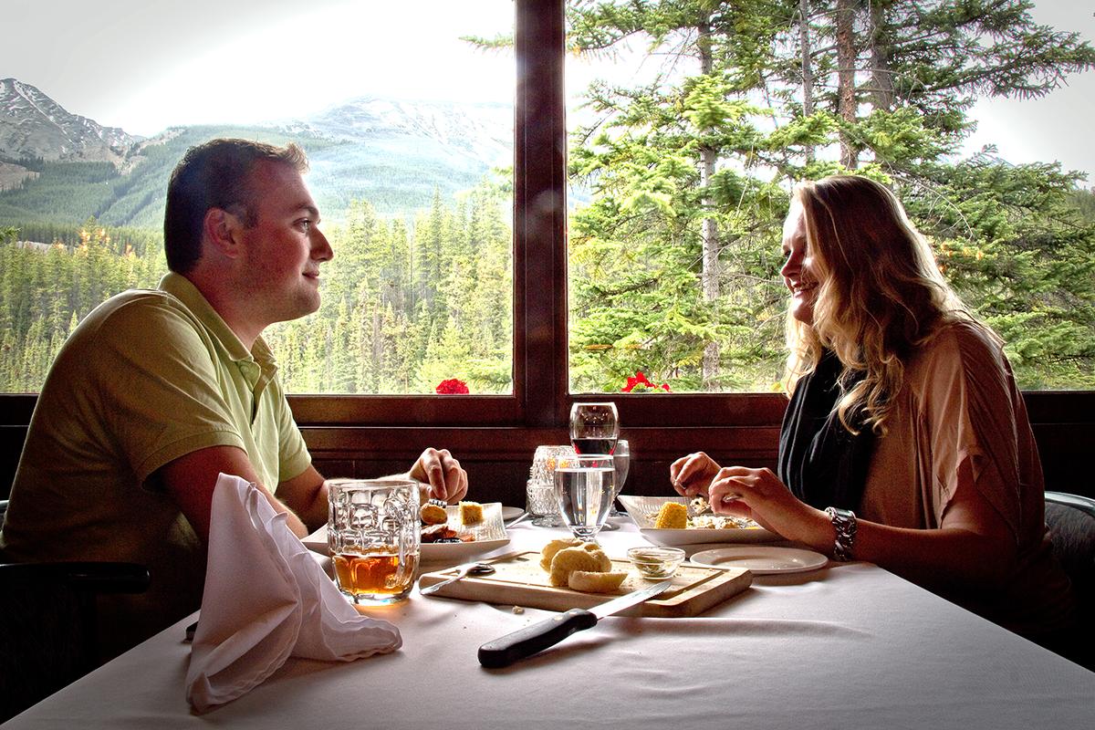 Sunwapta Falls Rocky Mountain Lodge ジャスパー エクステリア 写真